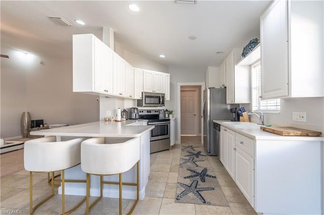 7639 Novara CT, Naples, FL 34114