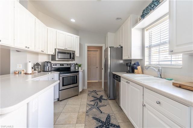 7639 Novara CT, Naples, FL 34114