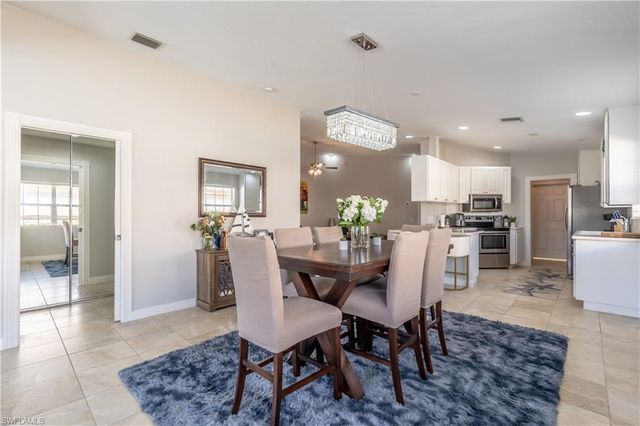 7639 Novara CT, Naples, FL 34114