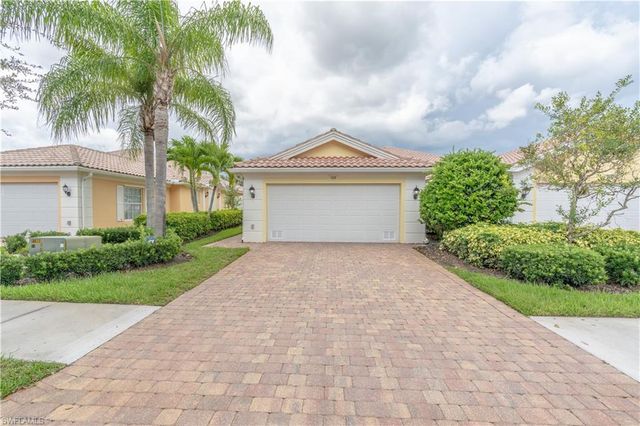 7639 Novara CT, Naples, FL 34114