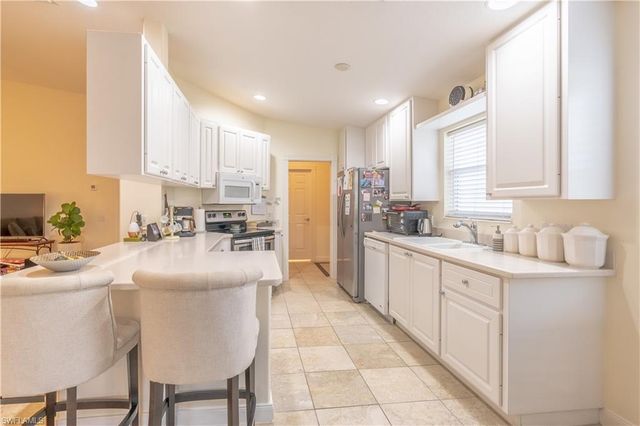 7639 Novara CT, Naples, FL 34114