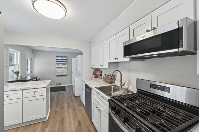 300 106th Avenue NW, Coon Rapids, MN 55448