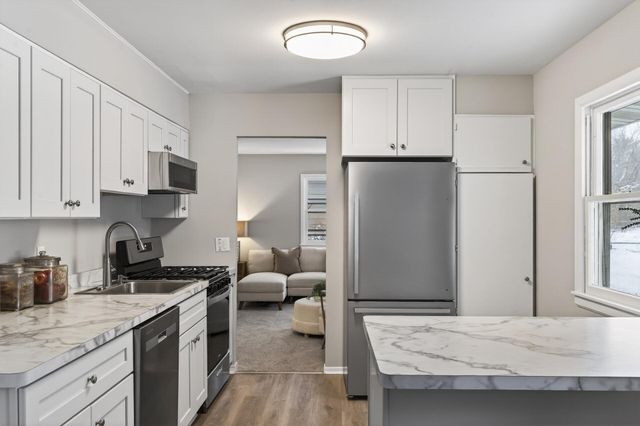 300 106th Avenue NW, Coon Rapids, MN 55448