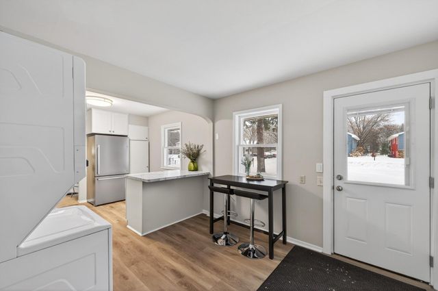 300 106th Avenue NW, Coon Rapids, MN 55448