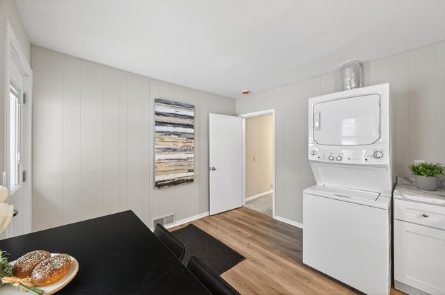 300 106th Avenue NW, Coon Rapids, MN 55448