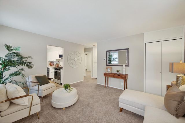 300 106th Avenue NW, Coon Rapids, MN 55448