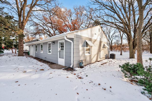 300 106th Avenue NW, Coon Rapids, MN 55448