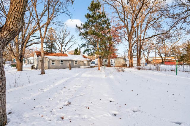 300 106th Avenue NW, Coon Rapids, MN 55448