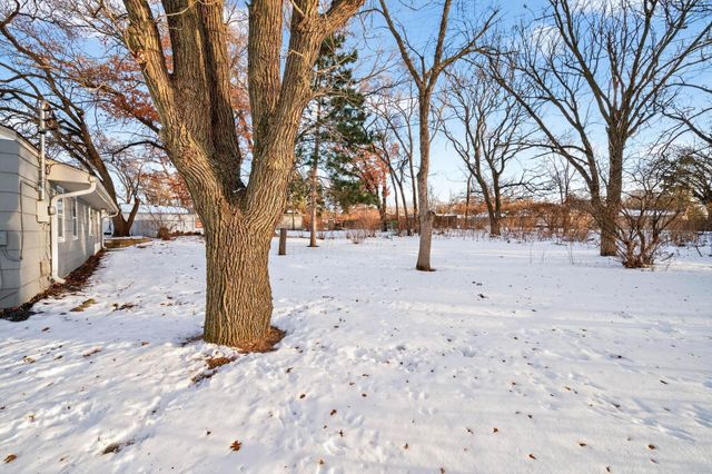 300 106th Avenue NW, Coon Rapids, MN 55448