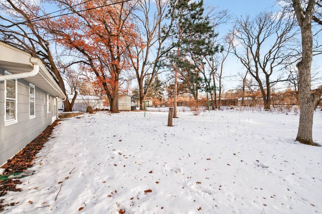 300 106th Avenue NW, Coon Rapids, MN 55448