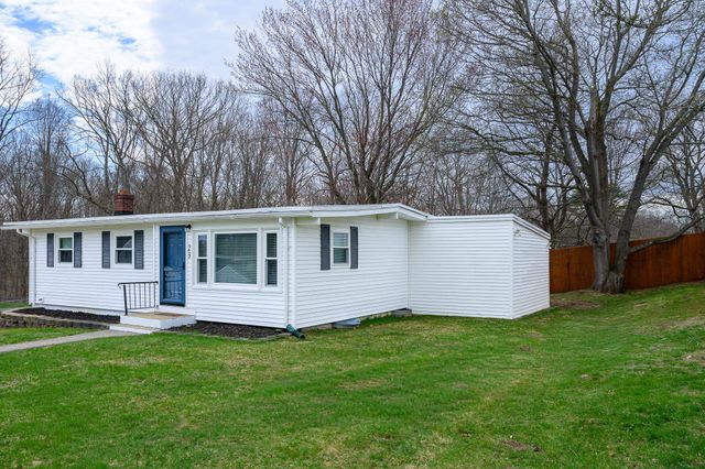 23 Meadow Lane, Greenland, NH 03840