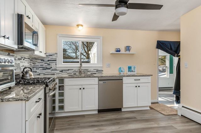 23 Meadow Lane, Greenland, NH 03840