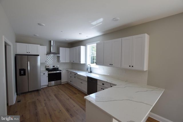 230 LONG POINT RD, Stevensville, MD 21666