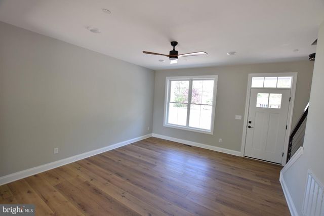 230 LONG POINT RD, Stevensville, MD 21666