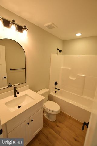 230 LONG POINT RD, Stevensville, MD 21666