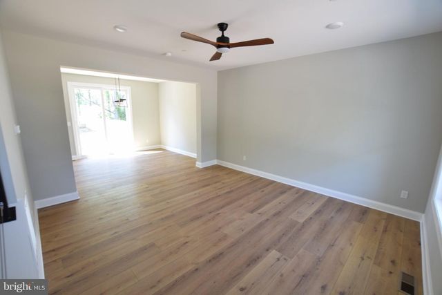 230 LONG POINT RD, Stevensville, MD 21666