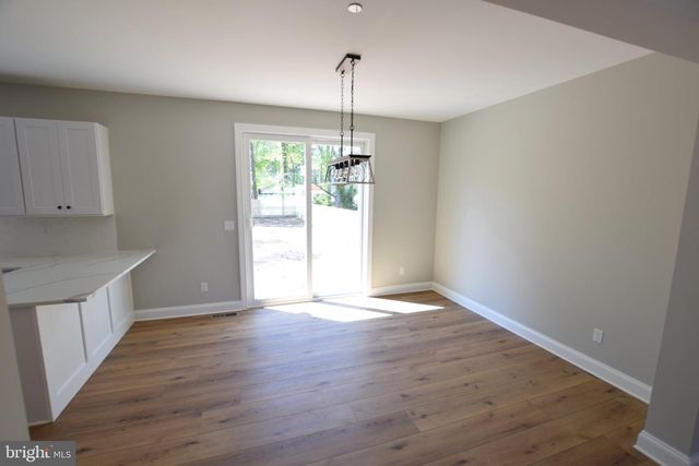 230 LONG POINT RD, Stevensville, MD 21666