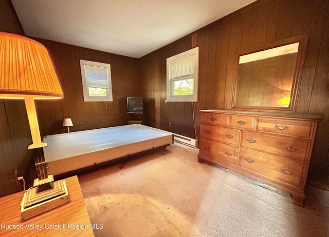 335 Tempaloni Road, Spring Glen, NY 12483