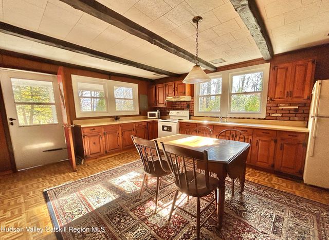 335 Tempaloni Road, Spring Glen, NY 12483