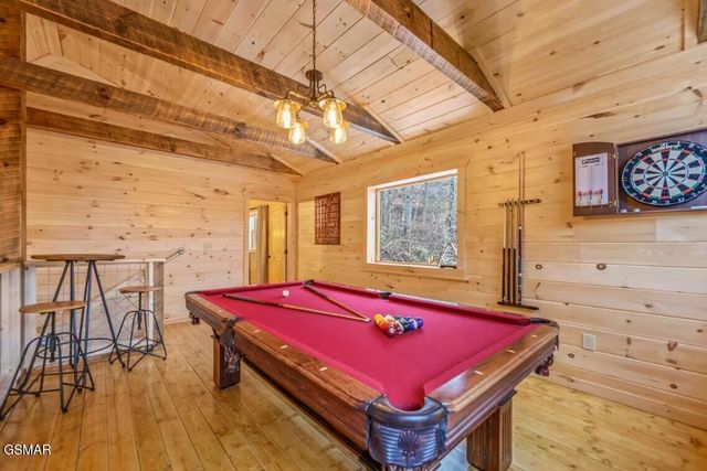 709 Spring Drive, Gatlinburg, TN 37738