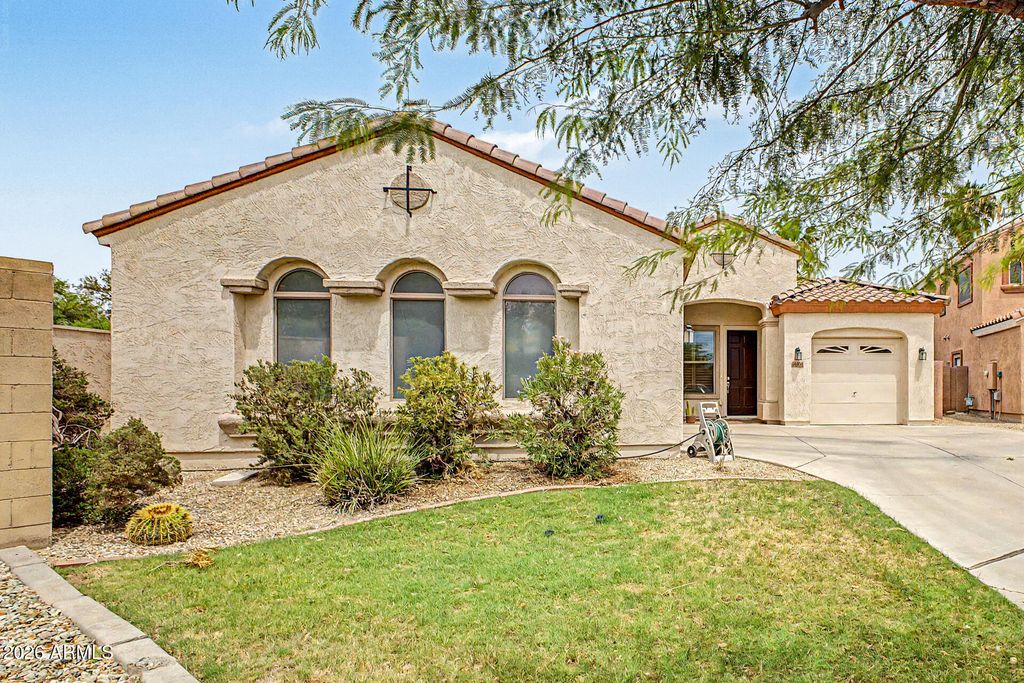 16104 W Mescal Street, Surprise, AZ 85379 — photo 4