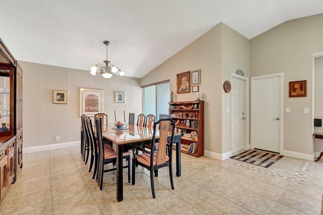 8630 BRIDLE PATH Court 207, Davie, FL 33328