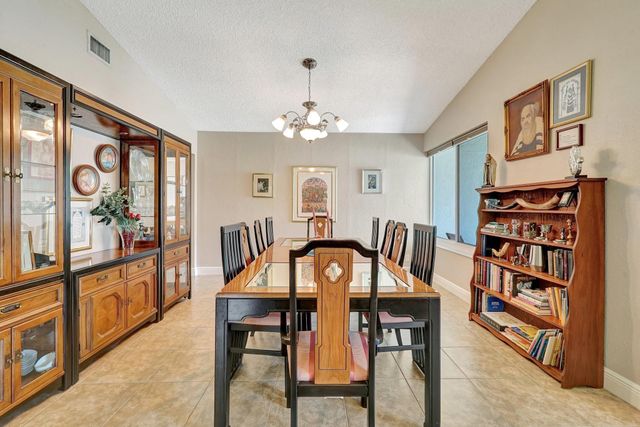 8630 BRIDLE PATH Court 207, Davie, FL 33328
