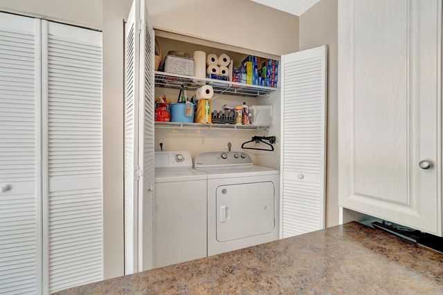 8630 BRIDLE PATH Court 207, Davie, FL 33328