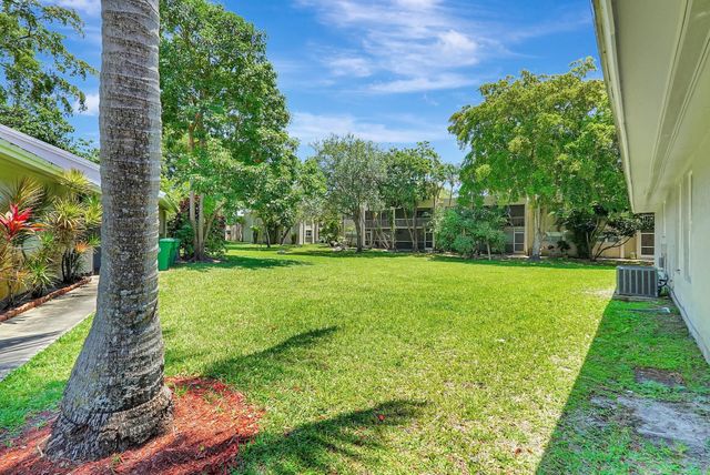 8630 BRIDLE PATH Court 207, Davie, FL 33328