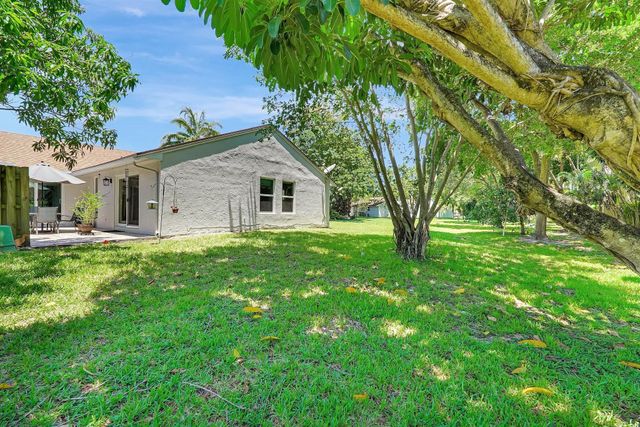 8630 BRIDLE PATH Court 207, Davie, FL 33328