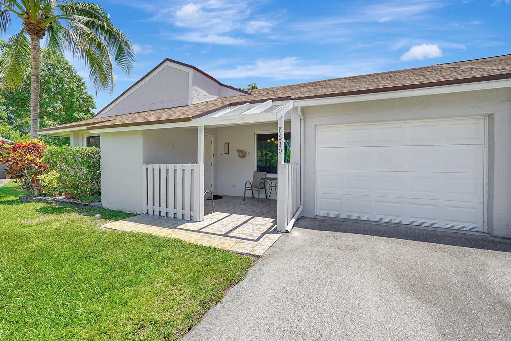 8630 BRIDLE PATH Court 207, Davie, FL 33328