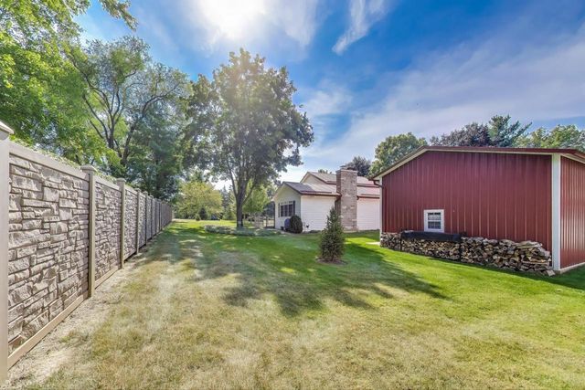 31700 118th STREET, Twin Lakes, WI 53181
