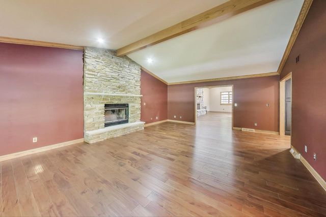 31700 118th STREET, Twin Lakes, WI 53181