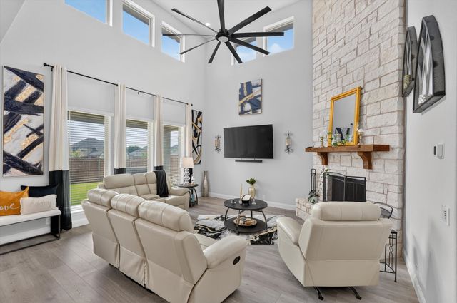 4618 Bel Air Drive, Midlothian, TX 76065