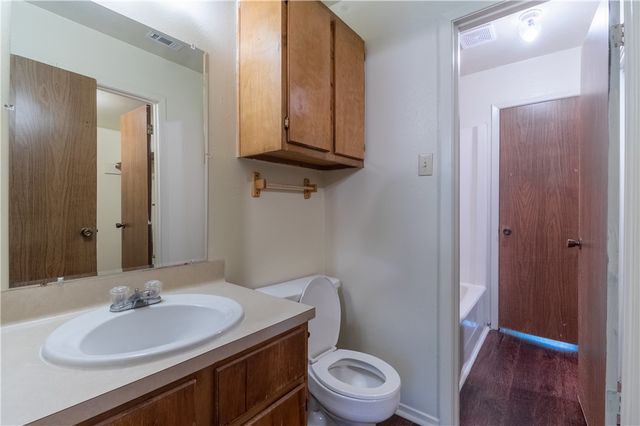 308 Manuel Drive B, College Station, TX 77840