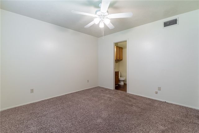 308 Manuel Drive B, College Station, TX 77840