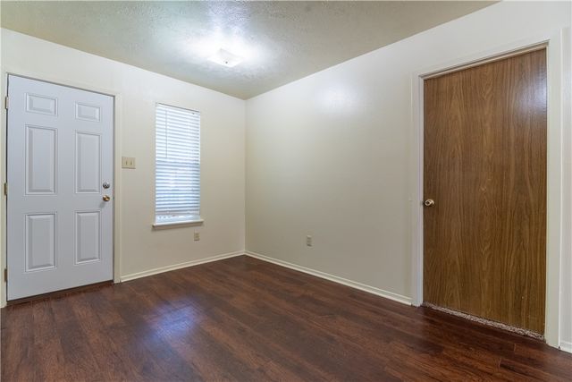 308 Manuel Drive B, College Station, TX 77840