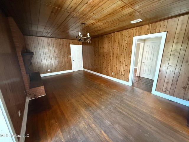 8356 Louisiana Avenue, Gulfport, MS 39501