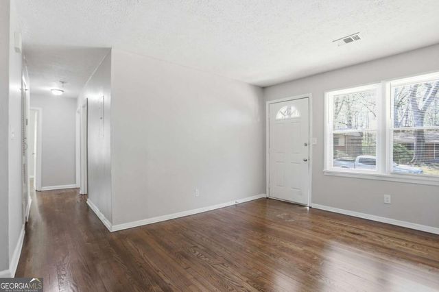 829 Bonneville Terrace NW, Atlanta, GA 30331