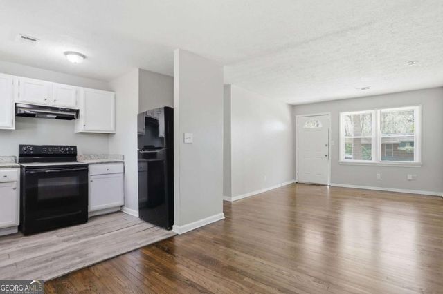 829 Bonneville Terrace NW, Atlanta, GA 30331