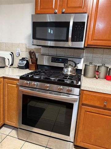 346 Brinsmade Avenue, Bronx, NY 10465