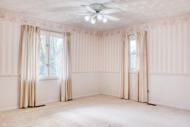 1932 E Hibbard Road, Owosso, MI 48867