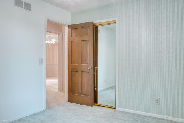 1932 E Hibbard Road, Owosso, MI 48867