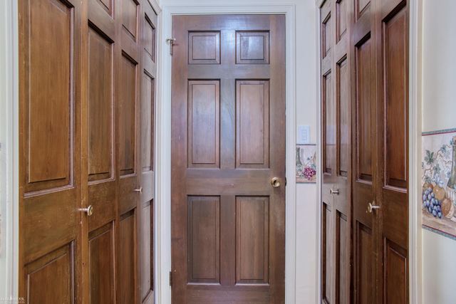 1932 E Hibbard Road, Owosso, MI 48867