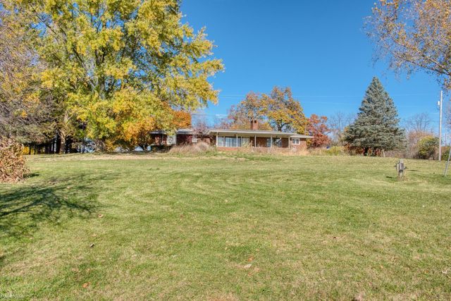 1932 E Hibbard Road, Owosso, MI 48867