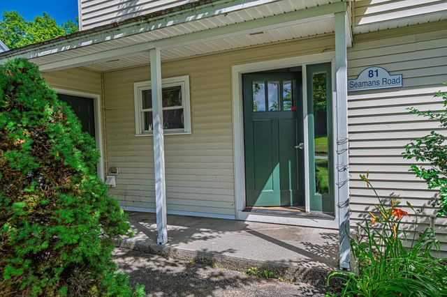 81 Seamans Road, New London, NH 03257