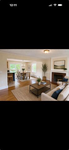 81 Seamans Road, New London, NH 03257