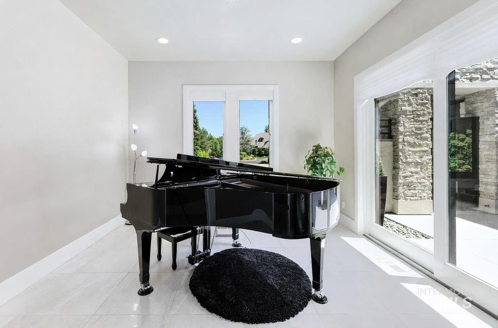 325 W Rivermont Lane, Eagle, ID 83616 photo 10