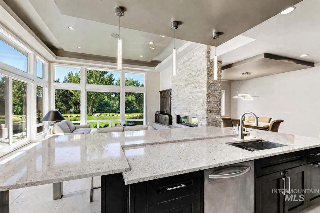 325 W Rivermont Lane, Eagle, ID 83616 photo 4