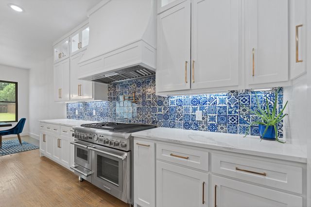 613 Wildcat Way, Kennedale, TX 76060